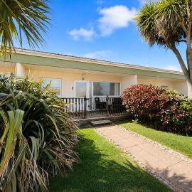 Chalet With Free Wifi At Rainbows End Near A Lovely Norfolk Beach Ref 31002R, hotel Bactonban