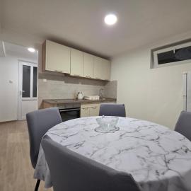 Garden Terrace Apartment