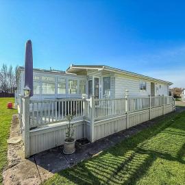 Gorgeous Lodge With Decking At Southview Holiday Park In Skegness Ref 33093V