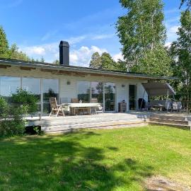 Amazing Home In Kristinehamn With Lake View