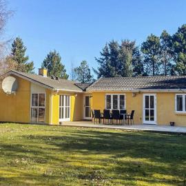 4 star holiday home in Jerup, hotel u gradu 'Jerup'