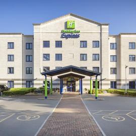 Holiday Inn Express Poole by IHG: Poole şehrinde bir otel