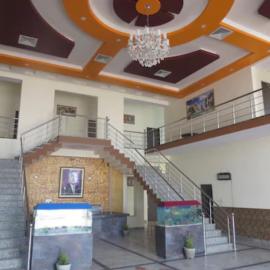 Nl forman hotel, hotel v destinácii Pilani