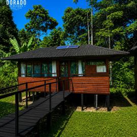 Dorado Lodge, hotel din Manú