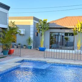 Kanchanna Apartments, hotel i Livingstone