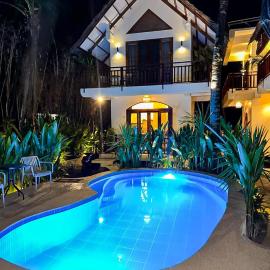Allure Villa Siargao, Hotel in Libertad