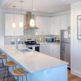 Waterfront apartment with lovely views in walkable location, Hotel in Apalachicola