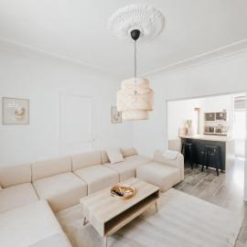 Champagne getaway, spacious house, מלון באפרניי