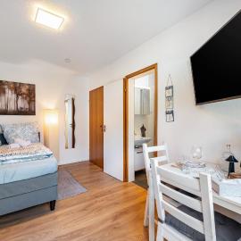 Landhaus Gisela 2.0 - Fewo 2: Bad Liebenzell şehrinde bir otel