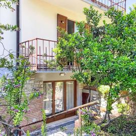 Apartment La Tana by Interhome