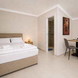 FREE PRIVATE PARKING - Casa di Pino