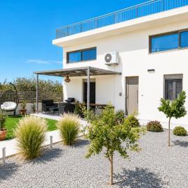 LIVAS Residence
