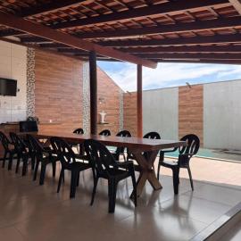 Casa BD completa com piscina e área gourmet, hotel en Bom Despacho