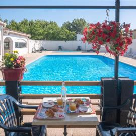 Camping City, hotel en Arles