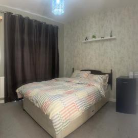 Home Away From Home, hotel u gradu Bentley