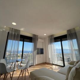 Azzurre Premium Aparthotel, hotel in Sarandë