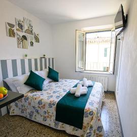 Dimora l'Arancio – hotel w Lukce