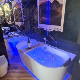 Giewont - luxury regional apartment with a bathtub and a view of the Tatra Mountains
