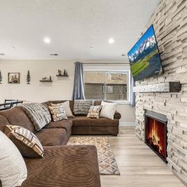 VICTOR POWWOW: Grand Targhee Teton Mtns Skiing Trails Snowmobiling Condo, hotel v mestu Victor