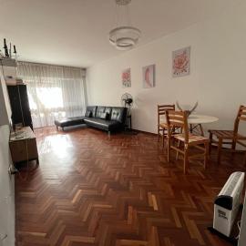 POCITOS, Chucarro esq Av Brasil - CÉNTRICO Y CÓMODO apartamento