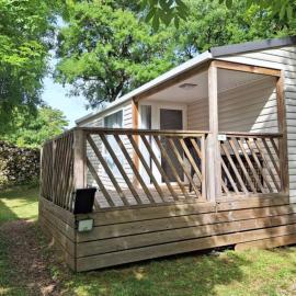 Mobil-home confortable avec terrasse - 4 pers. - API-1-52-2913, hotel in Rocamadour