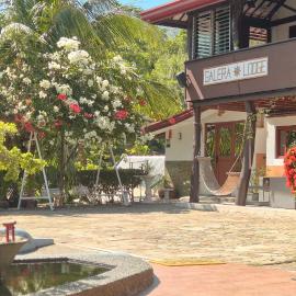 Galera Lodge & Cafe, hotel a Puerto Galera