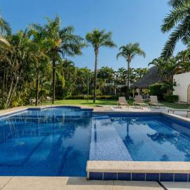 Casa Sol at Puerta del Sol Near Cruise Port & Beach โรงแรมในปูแอร์โตบาญาร์ตา