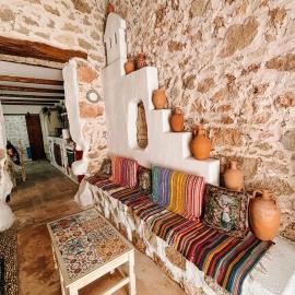 Aspro Pithari, hotel sa Archangelos
