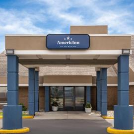 AmericInn by Wyndham Marshfield, hotel in Marshfield