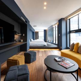 Craft Hotel Antenna Shinjuku Koenji - 55sqm Private Floor, khách sạn ở Tokyo