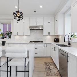 Comfy & Spacious 5BR Home in Vancouver for Groups, hotel a Vancouver
