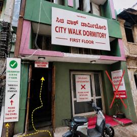 City walk dormitory, hotel em Bangalore