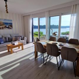 Villa Las Palmas, hotelli kohteessa Strzeszów