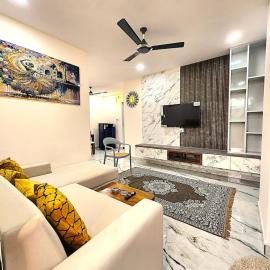 Servostay 2BHK with Skyscrapper View in Miyapur، فندق في Lingampalli