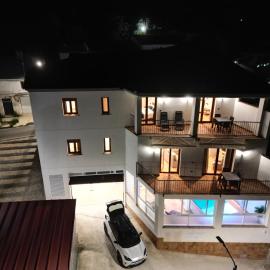 Casa rural Plz Marques de Trujillos