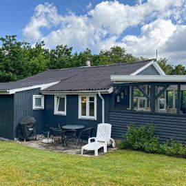 Nice Home In Hadsund With Wifi – hotel w mieście Hadsund