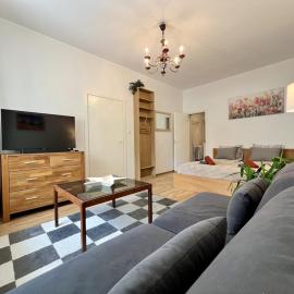 Self check in Cozy apartment near by Tallinn bus station, hotel i Tallinn