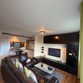 Four Mile House with Parking and Garden view