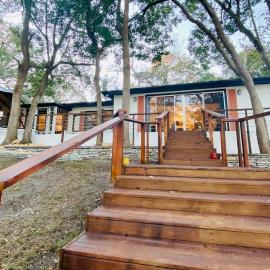 Red Bird cottage and farm, hotel a Eustis