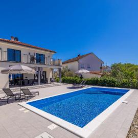 Villa MARIS with private pool