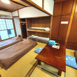 OZigaoka Guest House, hotel sa Otsu