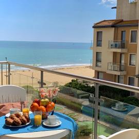 Beachfront Obzor Sea View & 5 Swimming Pools