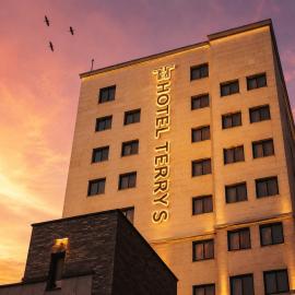 Hotel Terry's, hotel v destinácii Suwŏn-yŏk