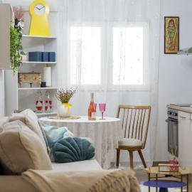 Lucy's apartment، فندق في جيسينتسي