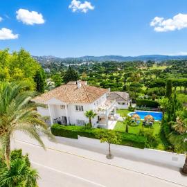 Aurora Boutique Marbella - Only Adults