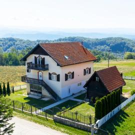 Evergreen Escape Apartment, hotel in Užice