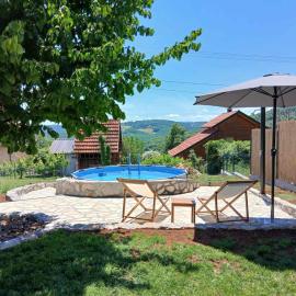 Brvnara Nenadić, hotel u Užicu