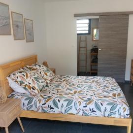 Chez Sab et chaton, hotel in Saint-Leu