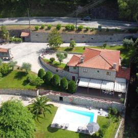 Casa de Padreiro by Gerês Casas