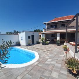 Vacation house Luce with private pool near Trogir